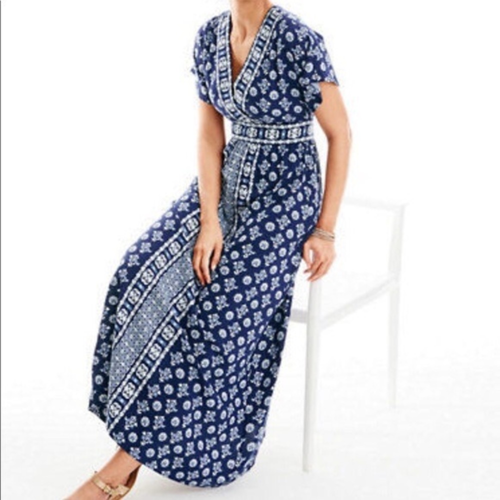 Elegant Navy Blue Floral Maxi Dress - Picture 3 of 12